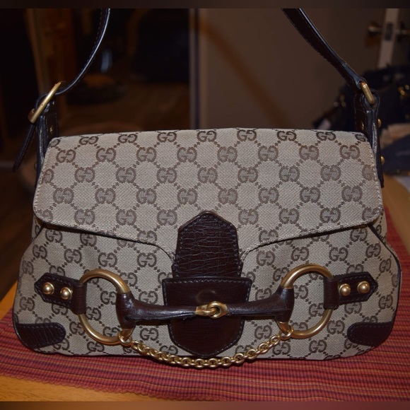 Gucci Beige Monogram Canvas Horsebit Shoulder Bag - Picture 3 of 16